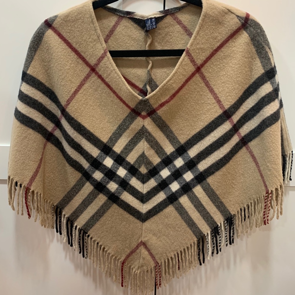 Burberry London Scarf Wrap Pancho Nova Check